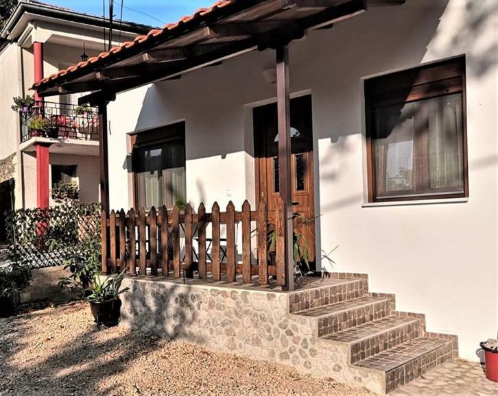 The Little Gem Under The Rocks Apartment Kastraki  Bagian luar foto