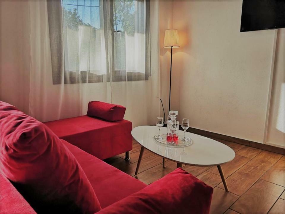 The Little Gem Under The Rocks Apartment Kastraki  Bagian luar foto