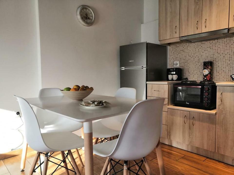 The Little Gem Under The Rocks Apartment Kastraki  Bagian luar foto