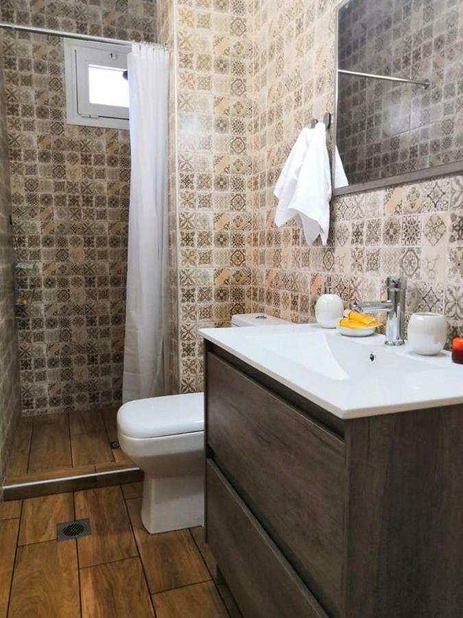 The Little Gem Under The Rocks Apartment Kastraki  Bagian luar foto