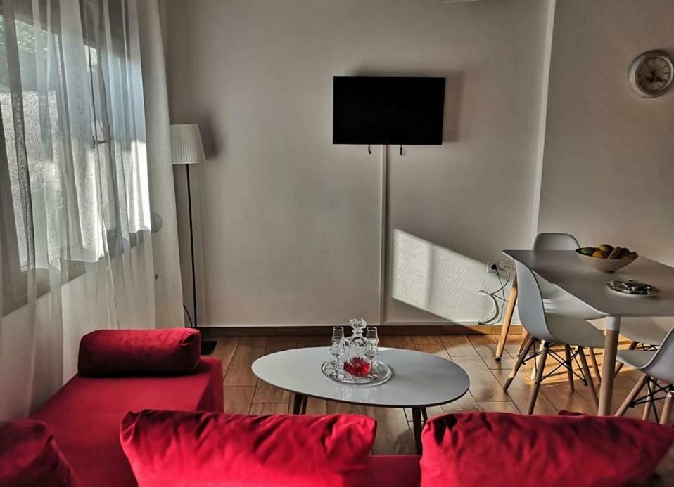 The Little Gem Under The Rocks Apartment Kastraki  Bagian luar foto