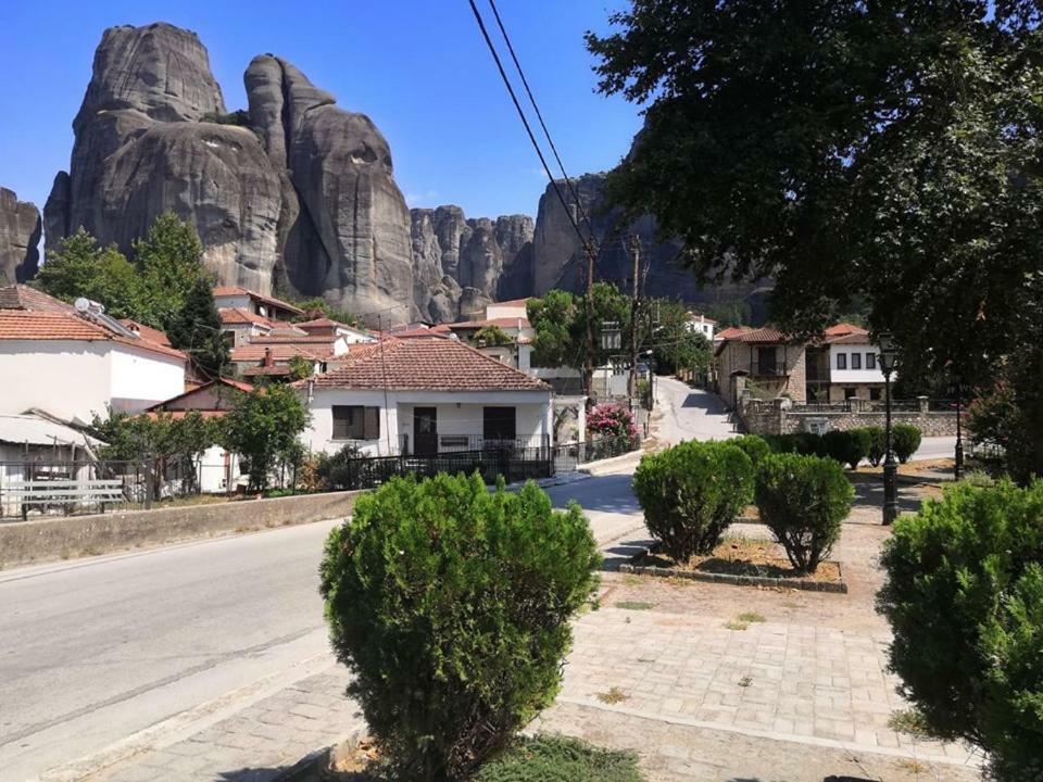 The Little Gem Under The Rocks Apartment Kastraki  Bagian luar foto